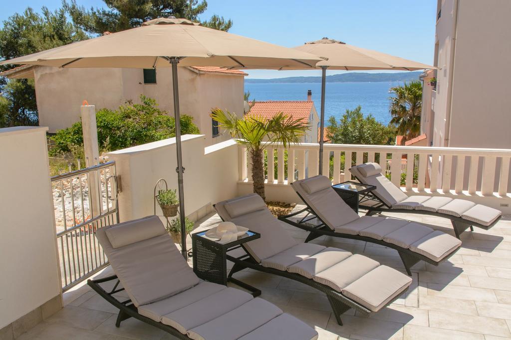 Apartments Villa Atlantis トロギール エクステリア 写真