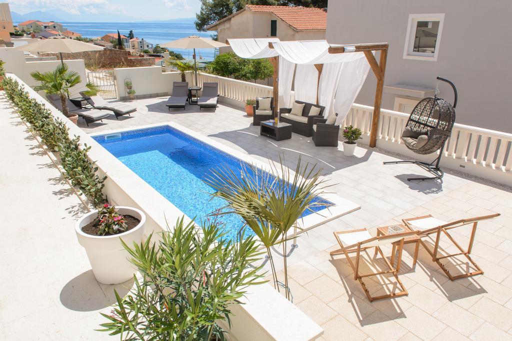 Apartments Villa Atlantis トロギール エクステリア 写真