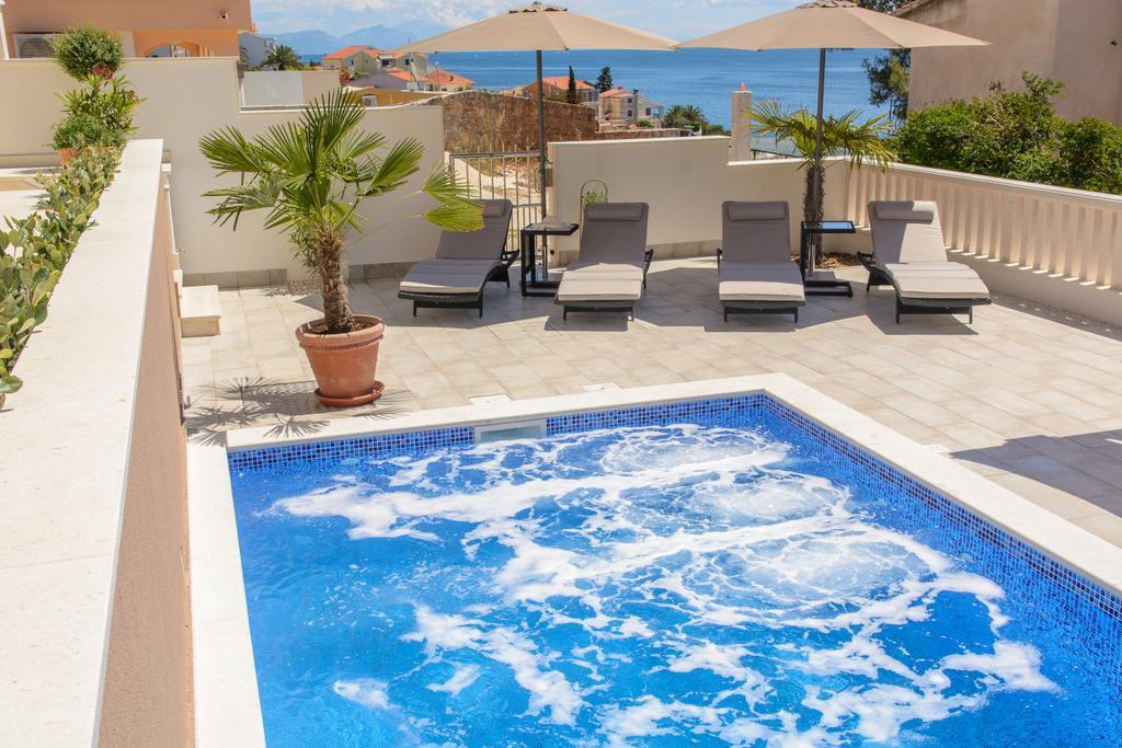 Apartments Villa Atlantis トロギール エクステリア 写真