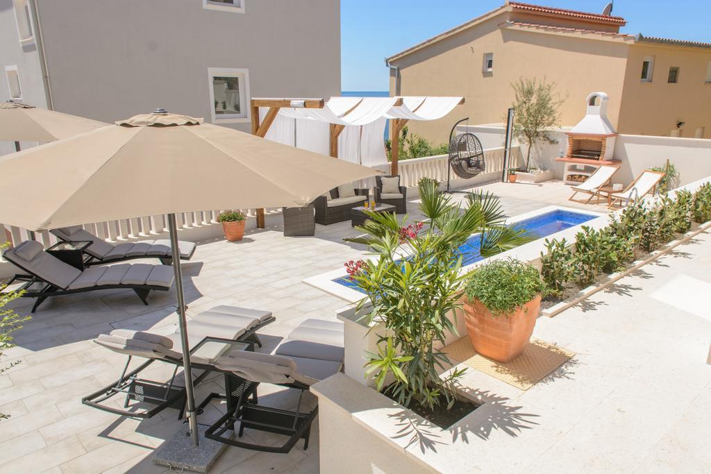 Apartments Villa Atlantis トロギール エクステリア 写真