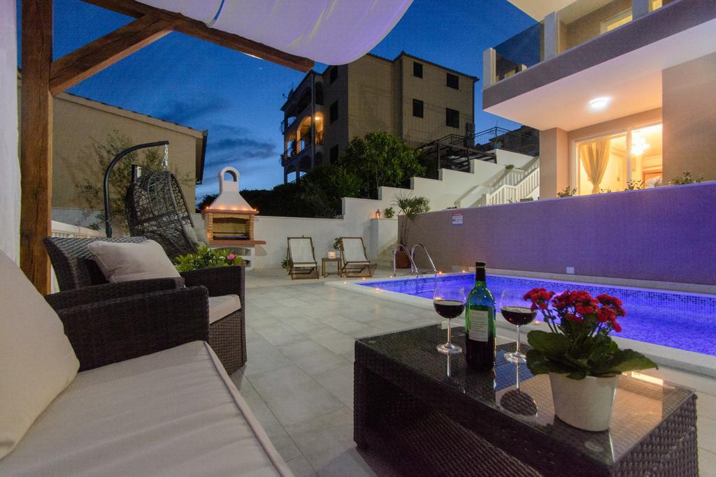 Apartments Villa Atlantis トロギール エクステリア 写真