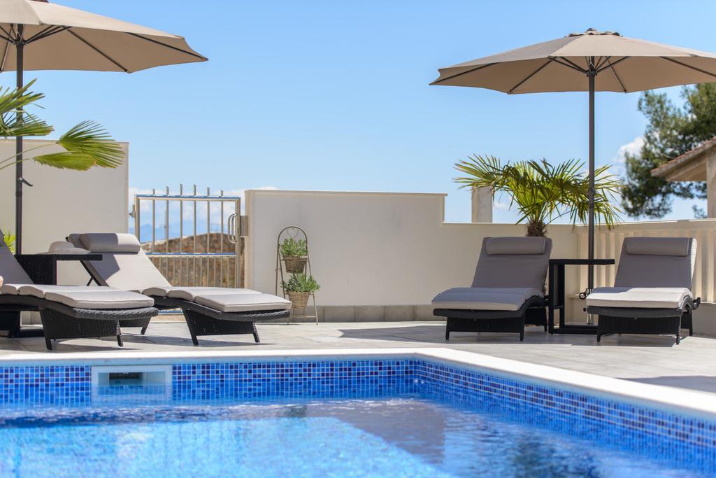 Apartments Villa Atlantis トロギール エクステリア 写真