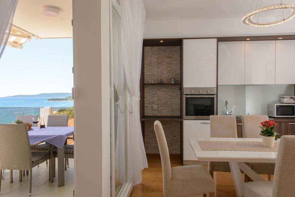 Apartments Villa Atlantis トロギール エクステリア 写真