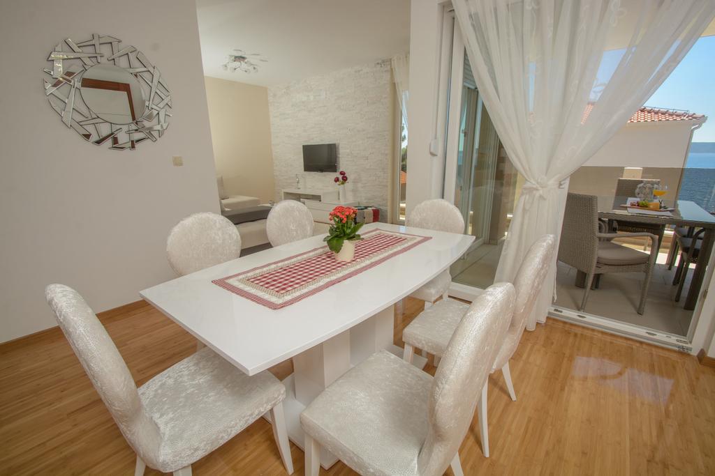 Apartments Villa Atlantis トロギール エクステリア 写真